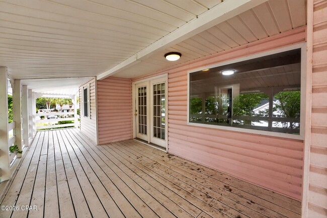 Building Photo - 14108 Pelican St