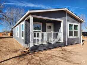 Building Photo - charming new home