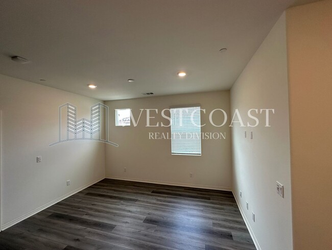 Building Photo - Serene Single-Story Retreat in Chino Hills...