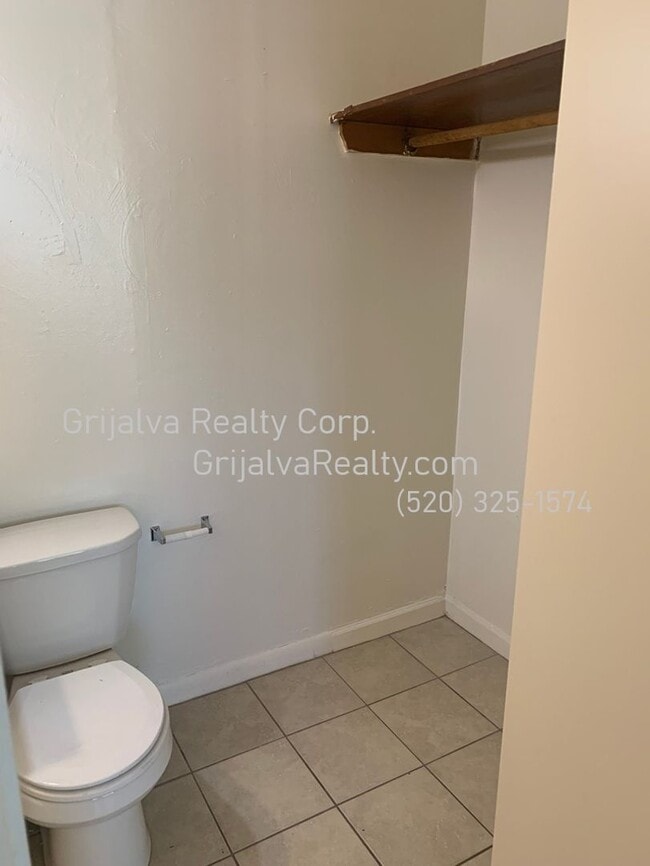 Building Photo - 2137 N Belvedere Ave