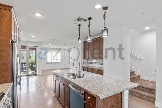 Building Photo - 2954 Worthing Common