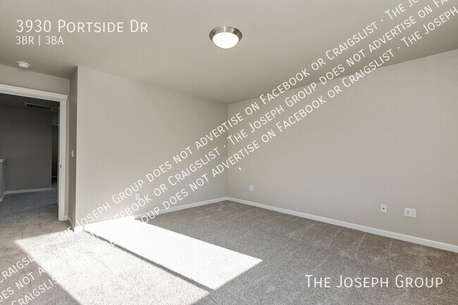 Building Photo - 3930 Portside Dr