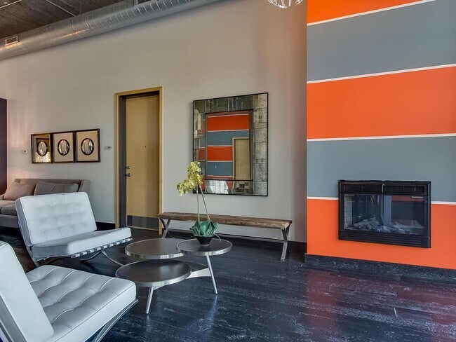 Building Photo - 521 S 7th St