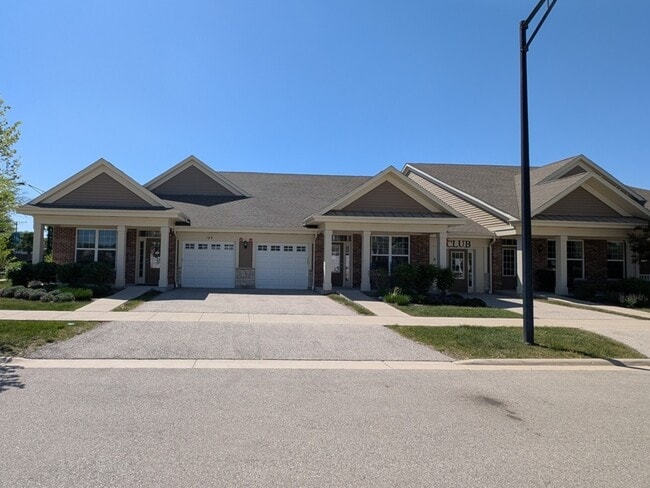 Building Photo - 763 Verandah Dr