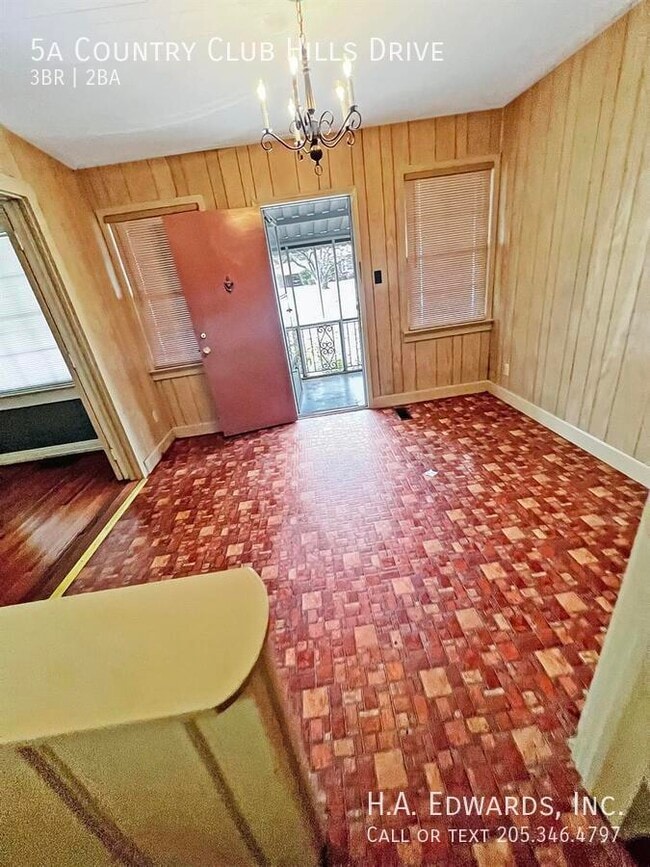 Building Photo - 5a Country Club Hills Dr