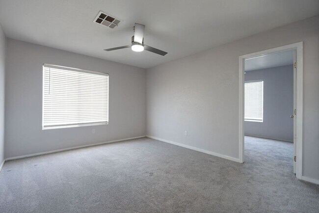 Building Photo - 1109 Devon Downs Ave