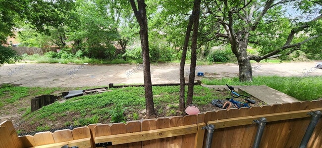 Building Photo - 3820 Coates Cir