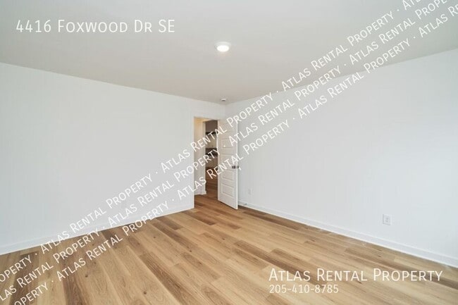 Building Photo - 4416 Foxwood Dr SE