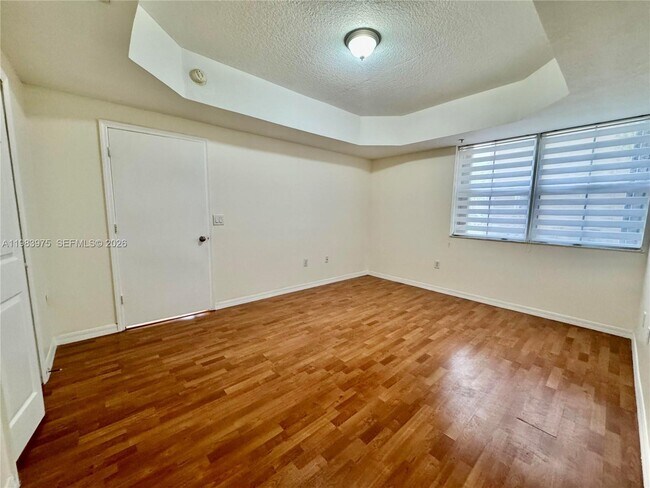 Building Photo - 6520 NW 114th Ave