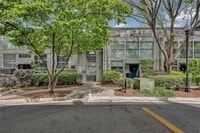 Building Photo - 400 Village Pkwy