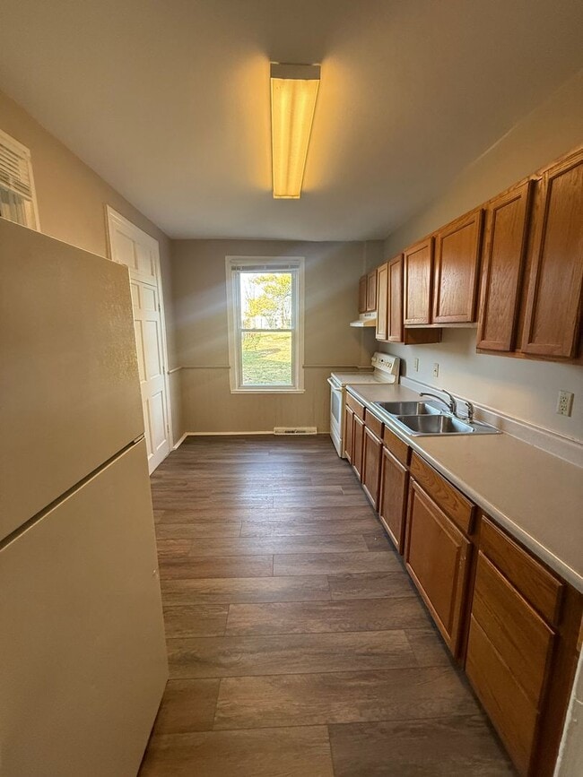 Building Photo - 137/139 S. Locust Street