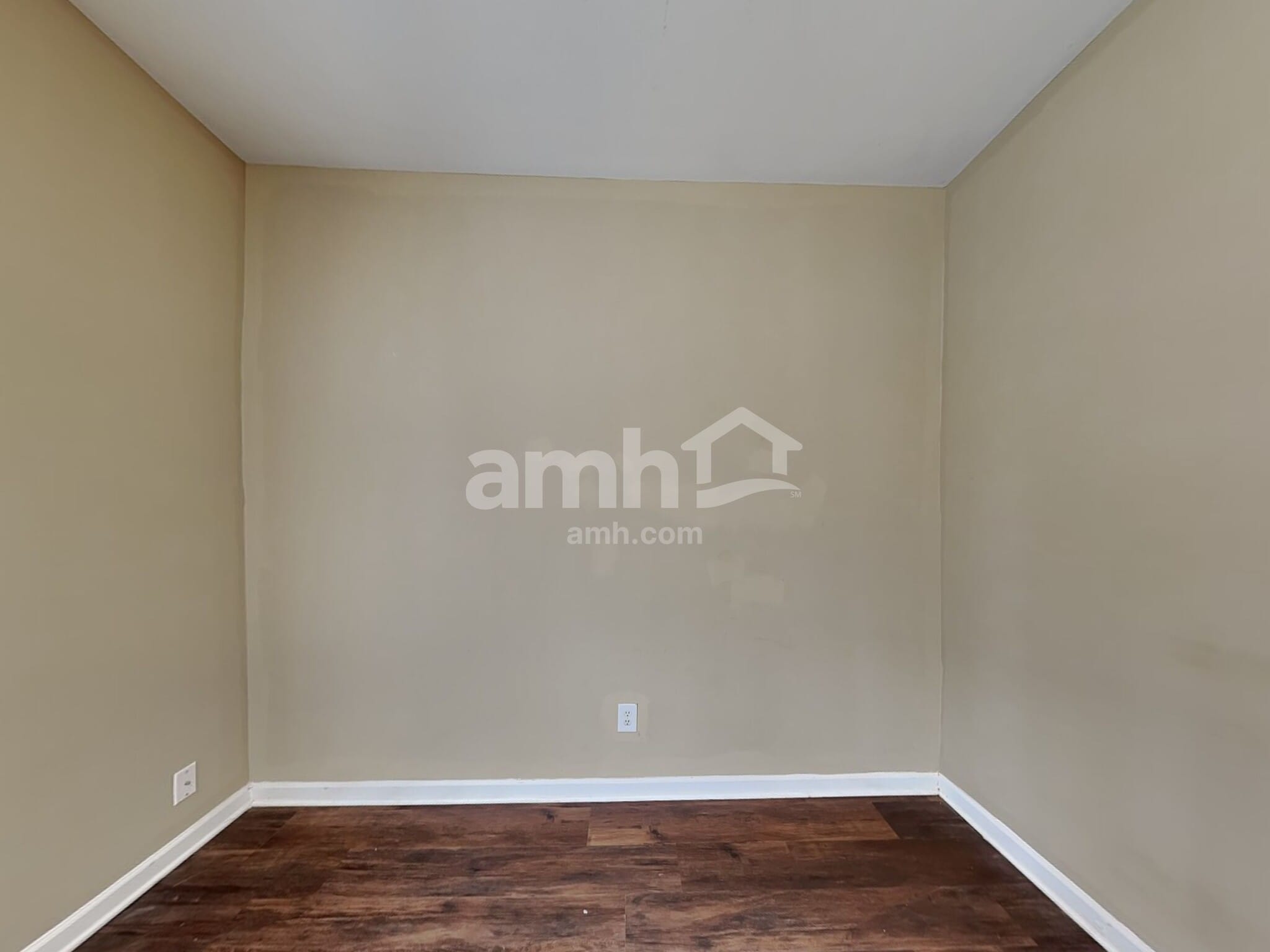 Building Photo - 423 Brownstone St