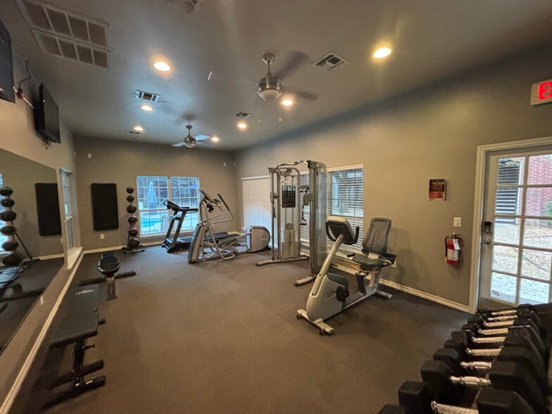 Building Photo - 250 S Stagecoach Trail