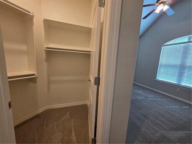 Building Photo - 751 Bob Glen Cir