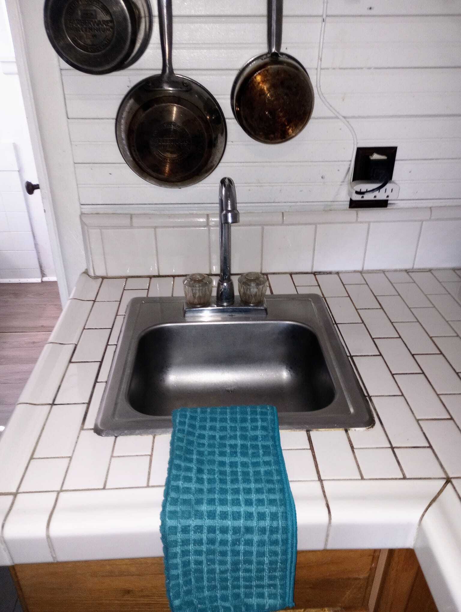 Building Photo - 805 N Leverett Ave