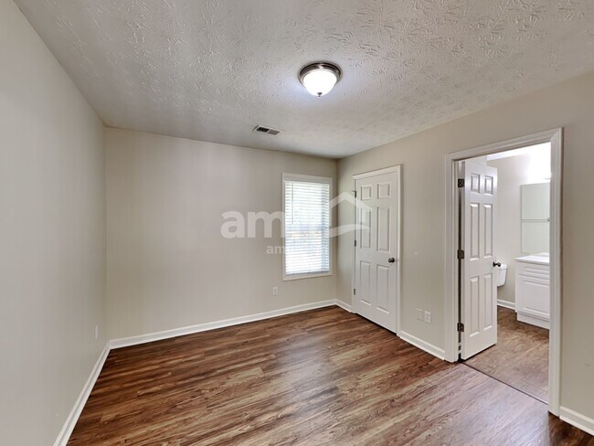 Building Photo - 3094 Perch Overlook SW