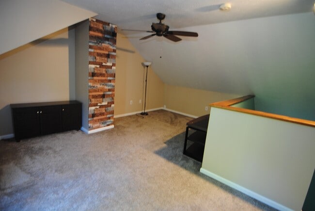 Building Photo - 77 Cadogan Way