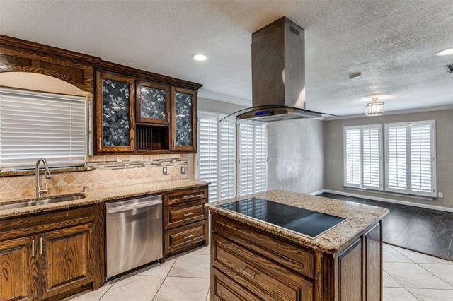 Building Photo - 8725 Hidden Hill Dr