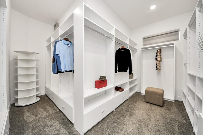 Building Photo - 10719 Klaria Cres Ct