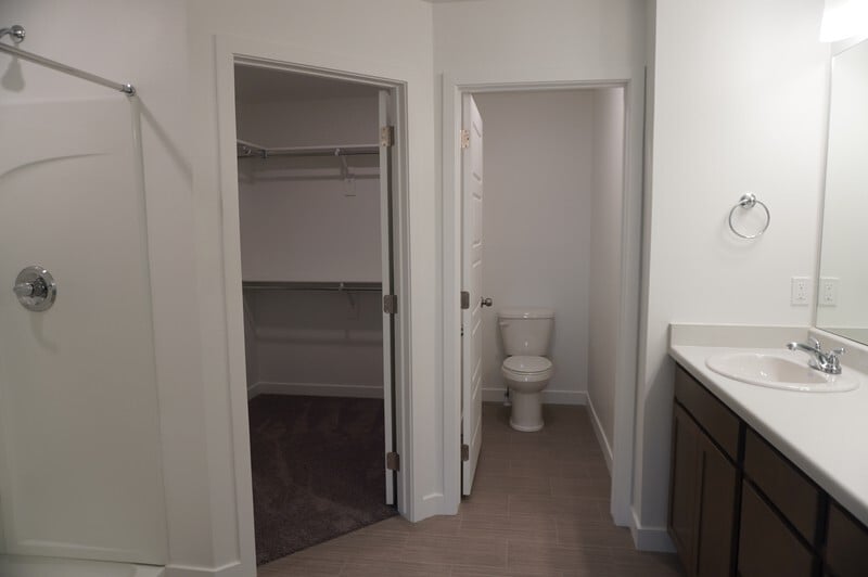 Building Photo - 4250 Bromwell Ct