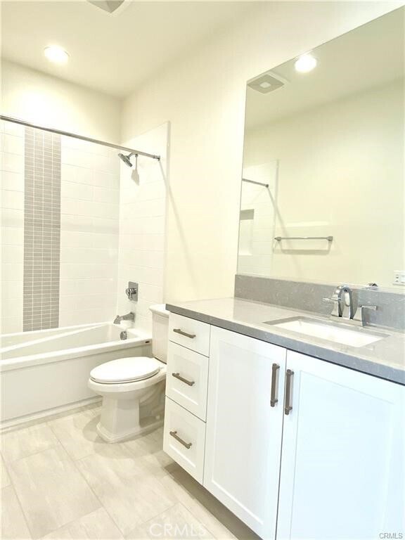 Building Photo - 222 Parkwood