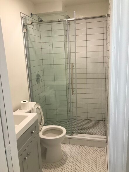 New bathroom - 1061 Clay Ave