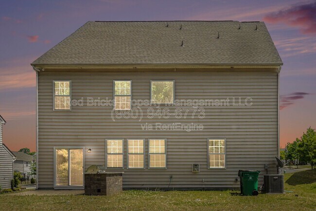 Building Photo - 14419 Rhodes Hall Dr