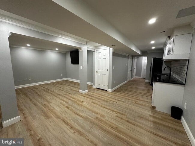 Building Photo - 8925 Alliston Hollow Way