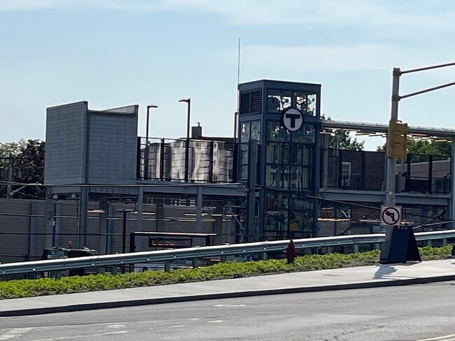 Building Photo - 108 Bristol Rd