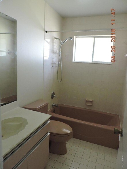 Building Photo - 1337 Helvenston St NW