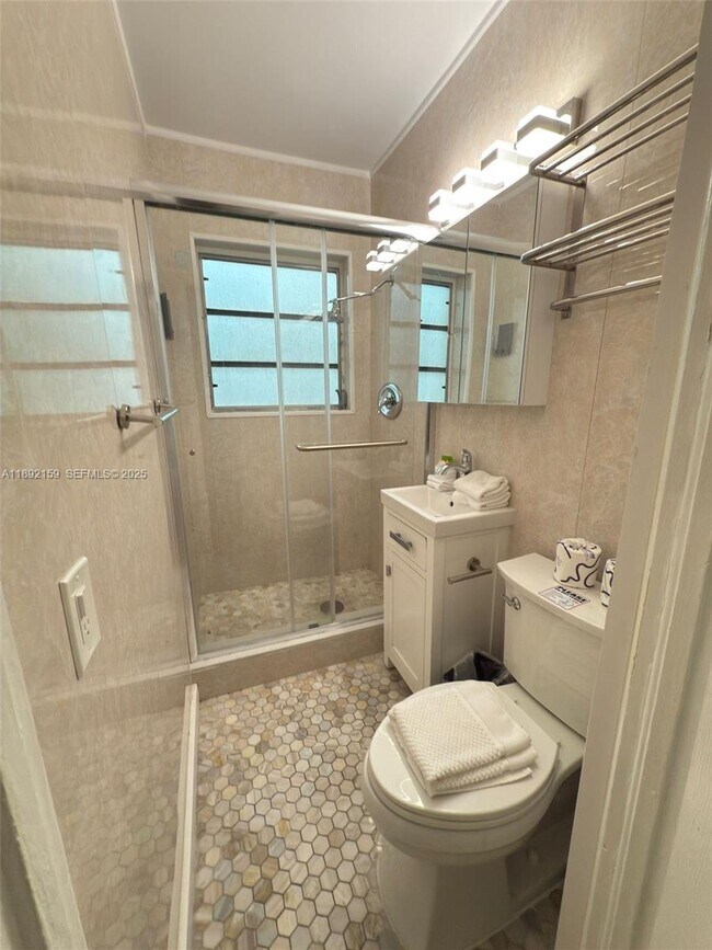 Building Photo - 545 Michigan Ave