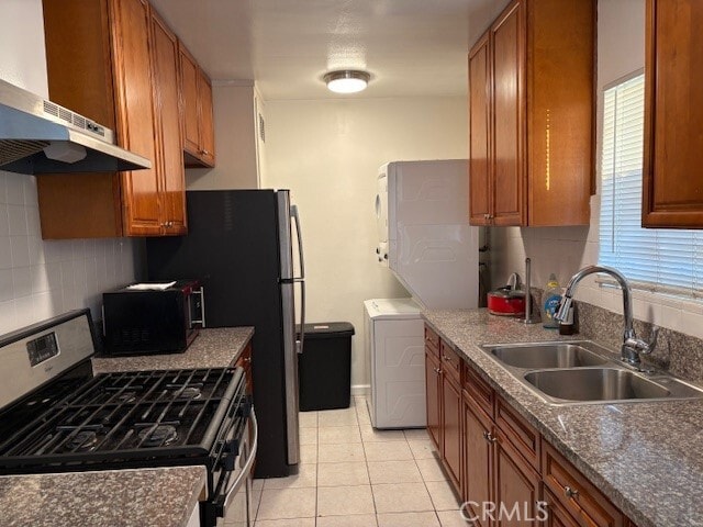 Building Photo - 13805 Cerise Ave