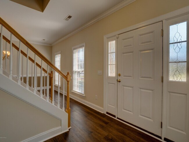 Building Photo - 217 Windchime Dr