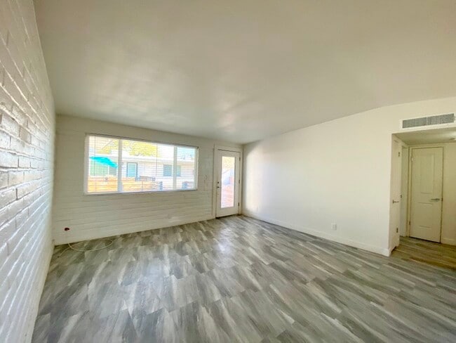 Building Photo - 1/2 Off First Full Month's Rent! Spacious Design Meets Modern Living in this Private 2 bedroom 1 ...
