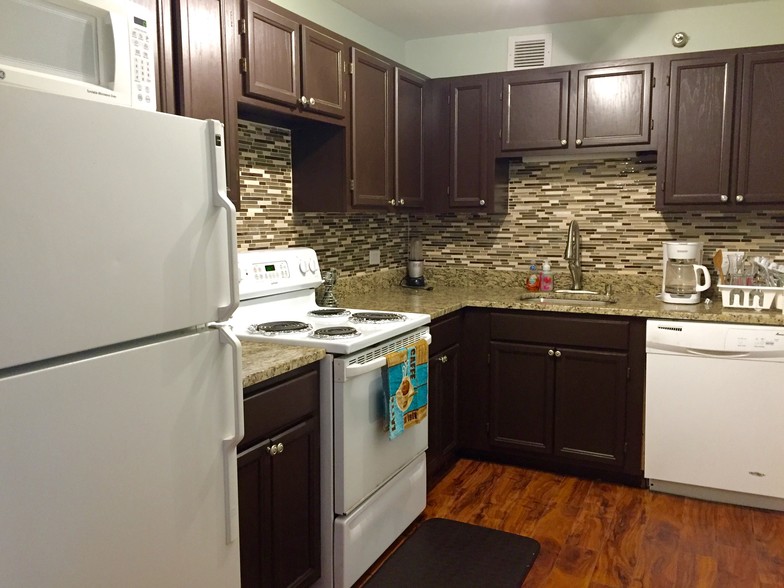 Building Photo - 200 N Dearborn St