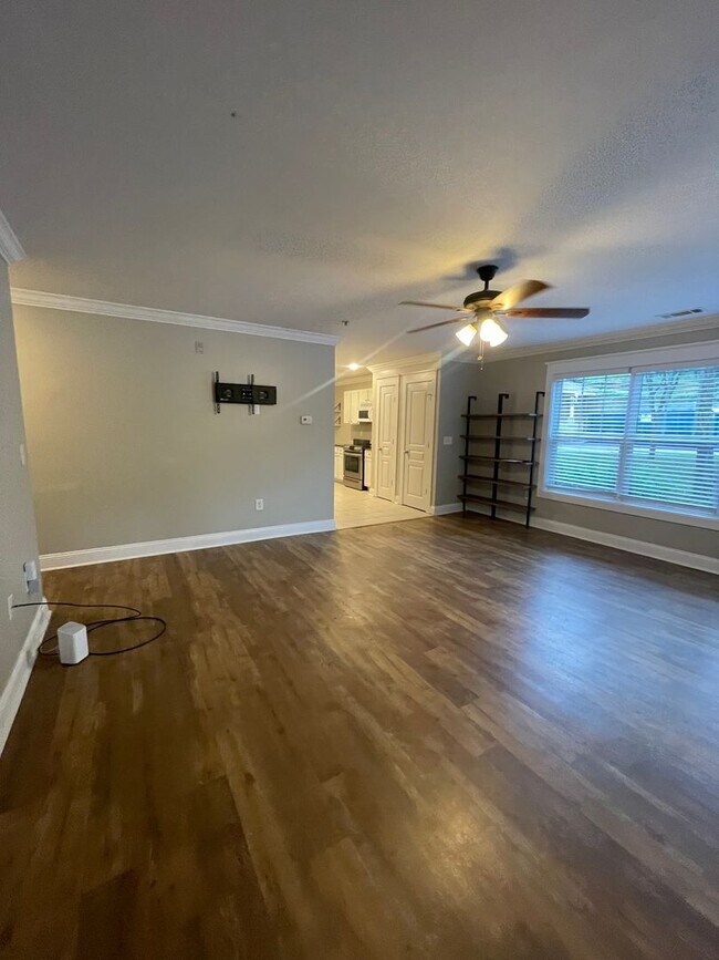 Building Photo - Two Bedrooms Available in this Three Bedroom Flat, Female Applicants!