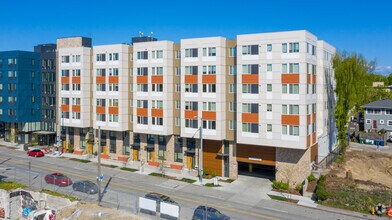 Building Photo - Arbora Court