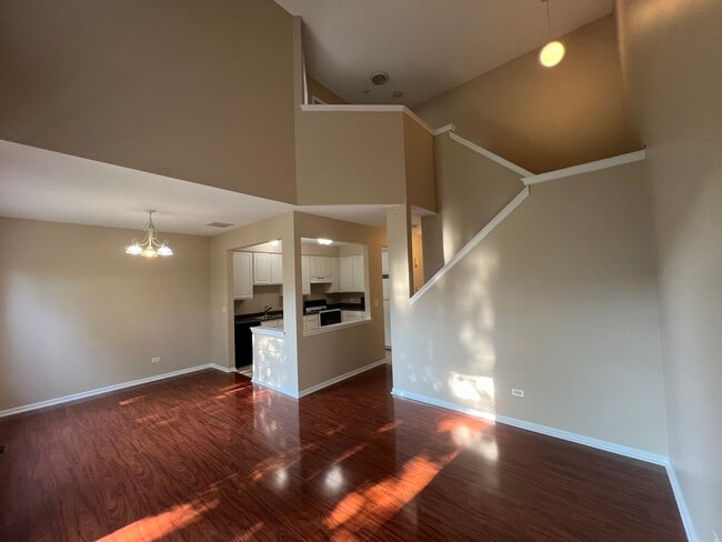 Building Photo - 2820 White Thorn Cir