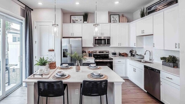 Building Photo - 3800 Viceroy Pl