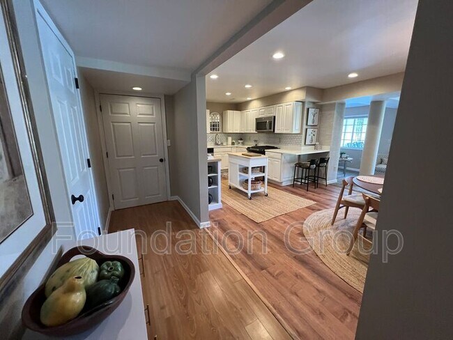 Building Photo - 3417 122nd Pl NE