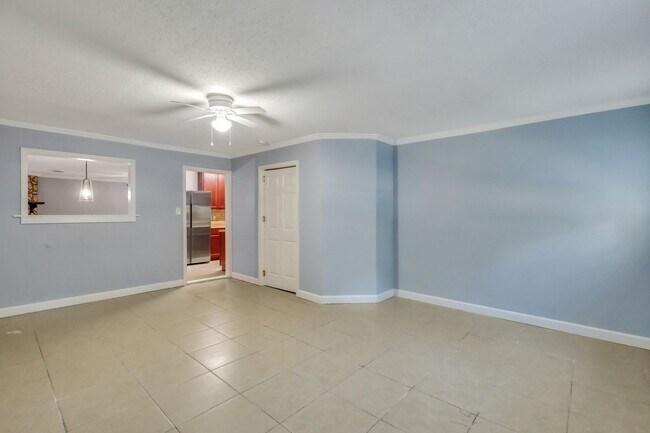 Building Photo - Ranch Home off of Skidaway Rd.