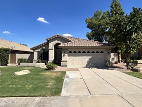 Building Photo - 855 N Quail Ln