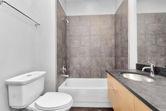 Building Photo - 4339 O'Reilly