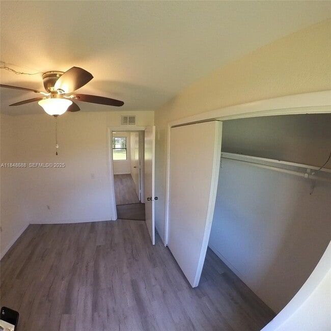 Building Photo - 21548 Seyburn Terrace