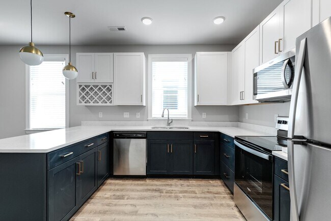 Building Photo - 1131 N 29th St