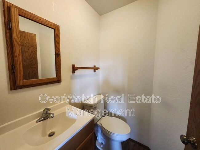 Building Photo - 1932 Beaver Pl