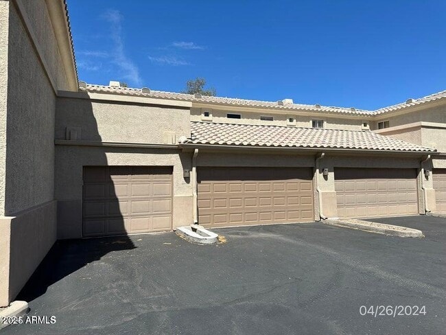 Building Photo - 9550 E Thunderbird Rd