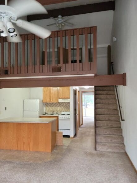 Building Photo - 42 Village Ct