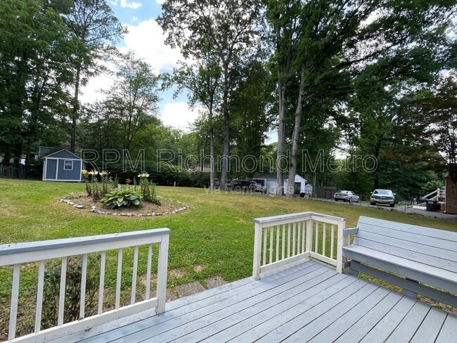 Building Photo - 3600 Ghent Dr
