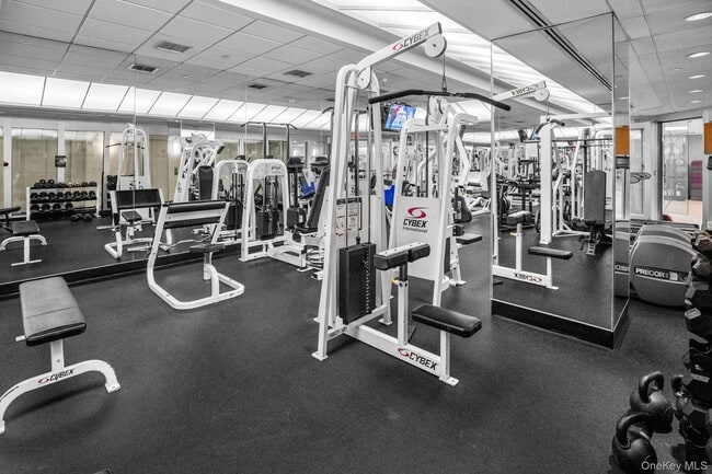 Building Photo - 4 Martine Ave